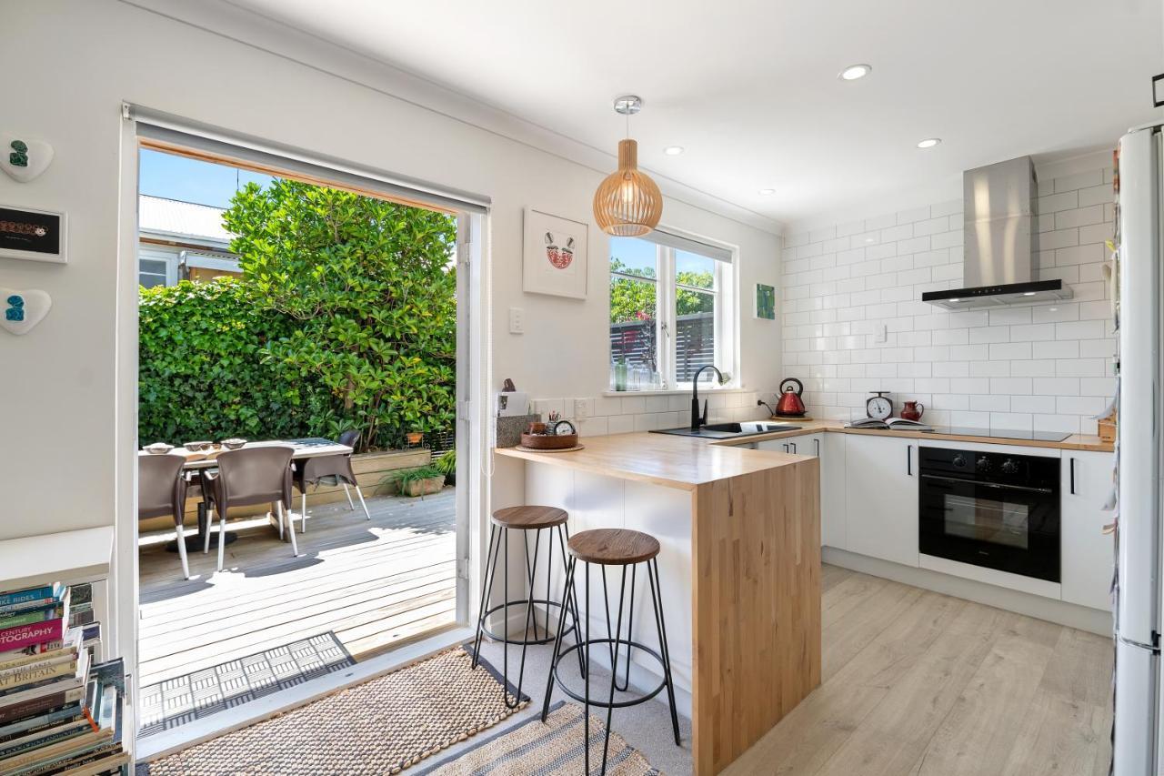 Magic At The Mount - Mt Maunganui Downstairs Unit Villa เมาท์มองานุย ภายนอก รูปภาพ